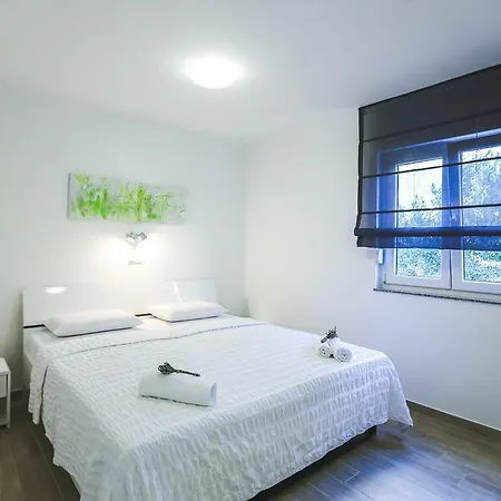 Apartment Sesar *