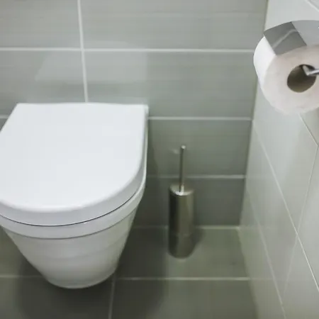 Sesar Apartment Banjol