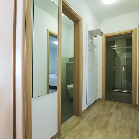 Apartament Sesar
