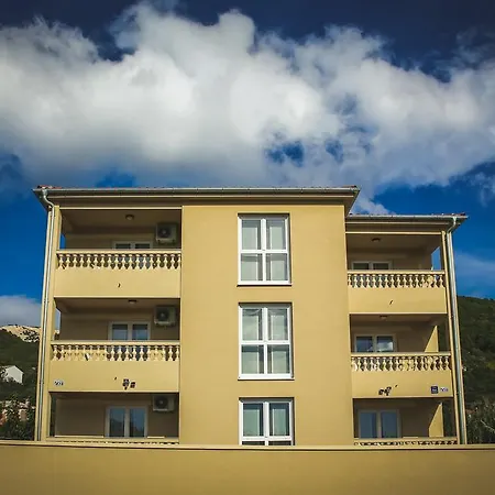 Apartment Sesar Banjol