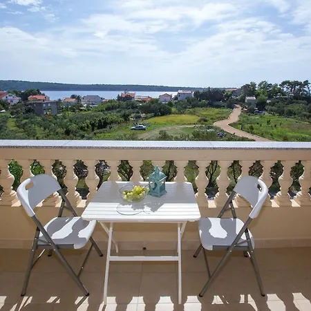 Sesar Apartment *
