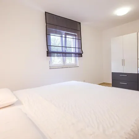 Apartment Sesar *
